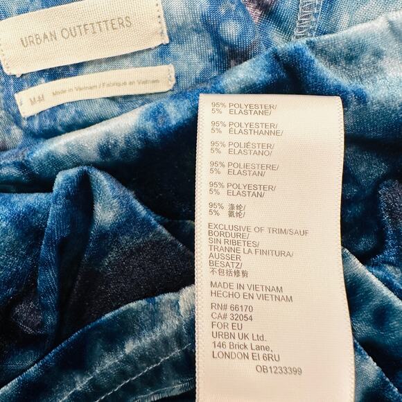 URBAN OUTFITTERS Dawn Blue Tie Dye Velvet Mini Slip Dress – Medium - Picture 10 of 12